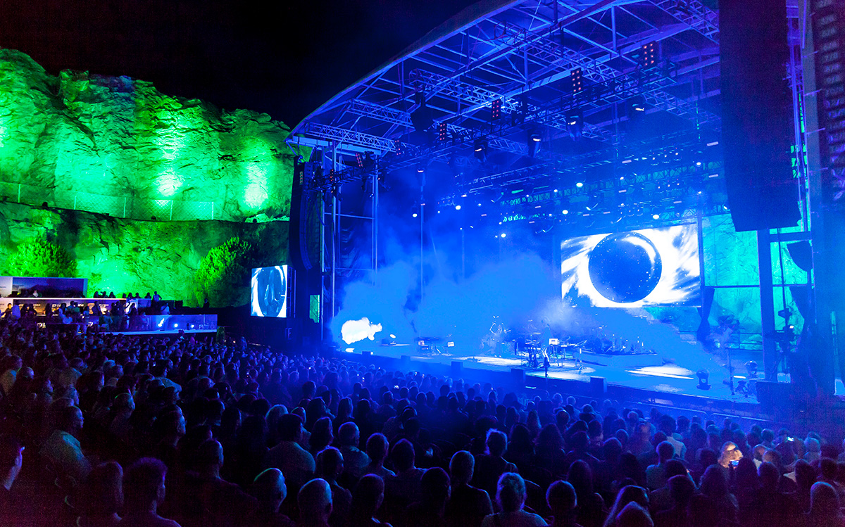Starlite: completely outdoors with a stage carved into the mountain