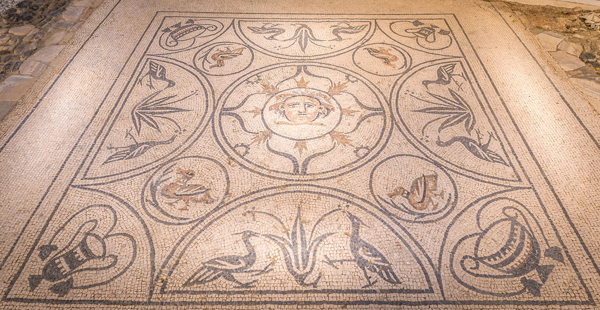 Mosaic Villa Romana in Río Verde,