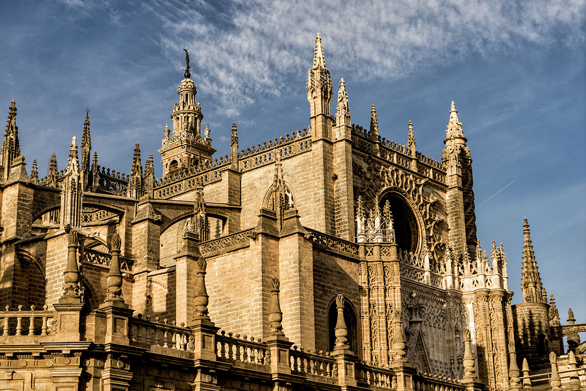 The world’s largest Gothic cathedral - Cathedral de Sevilla