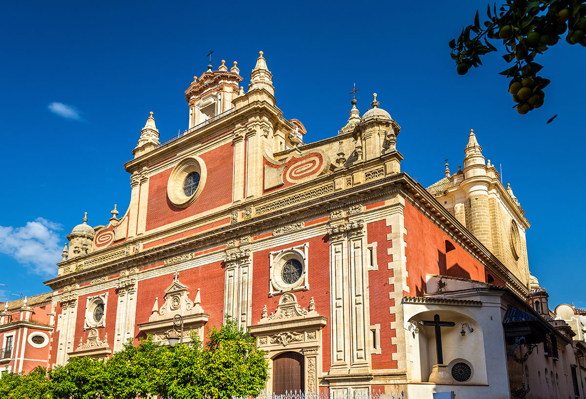 The Baroque splendor of the Iglesia del Salvador