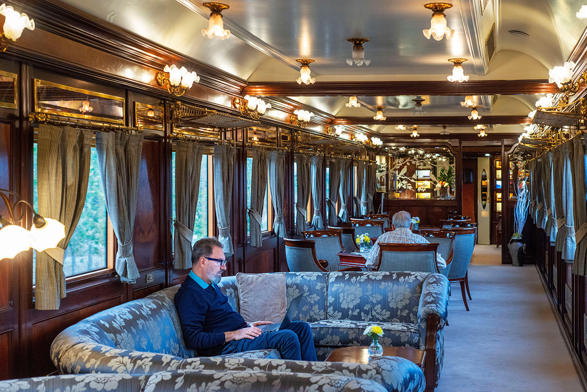 The lounge carriage of Al Andaluz Express
