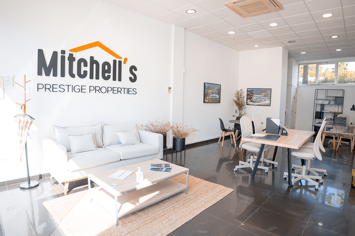 Mitchell’s office in El Rosario