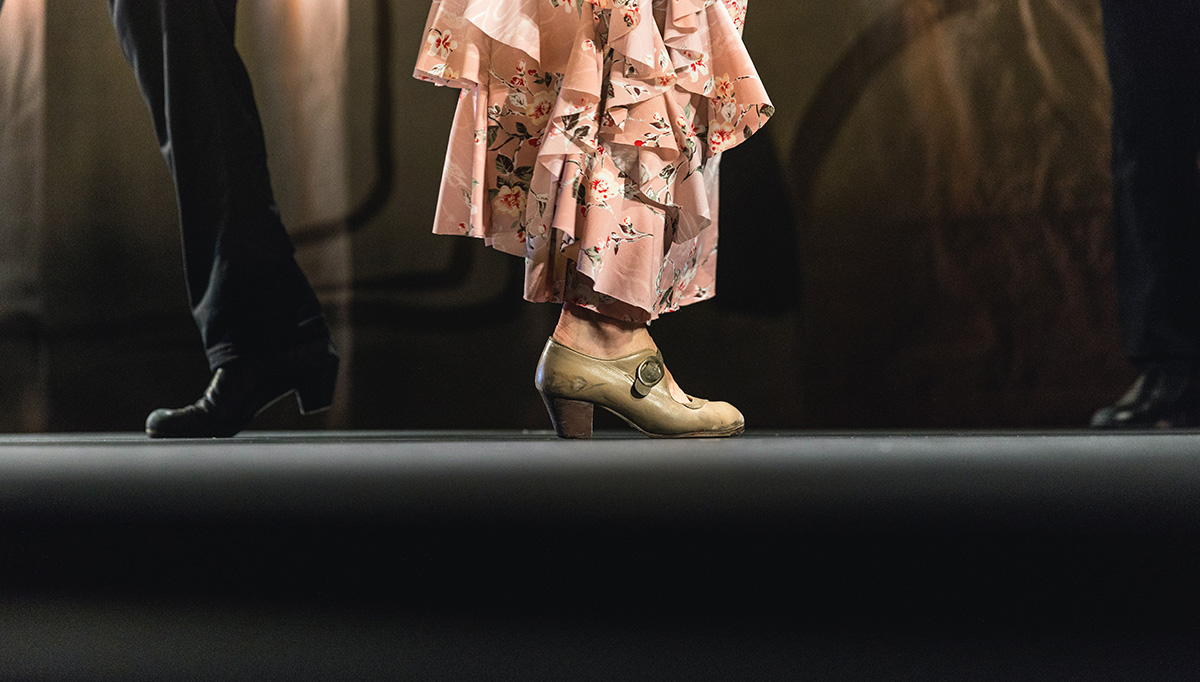 Pink silk flamenco dress and beige flamenco shoes