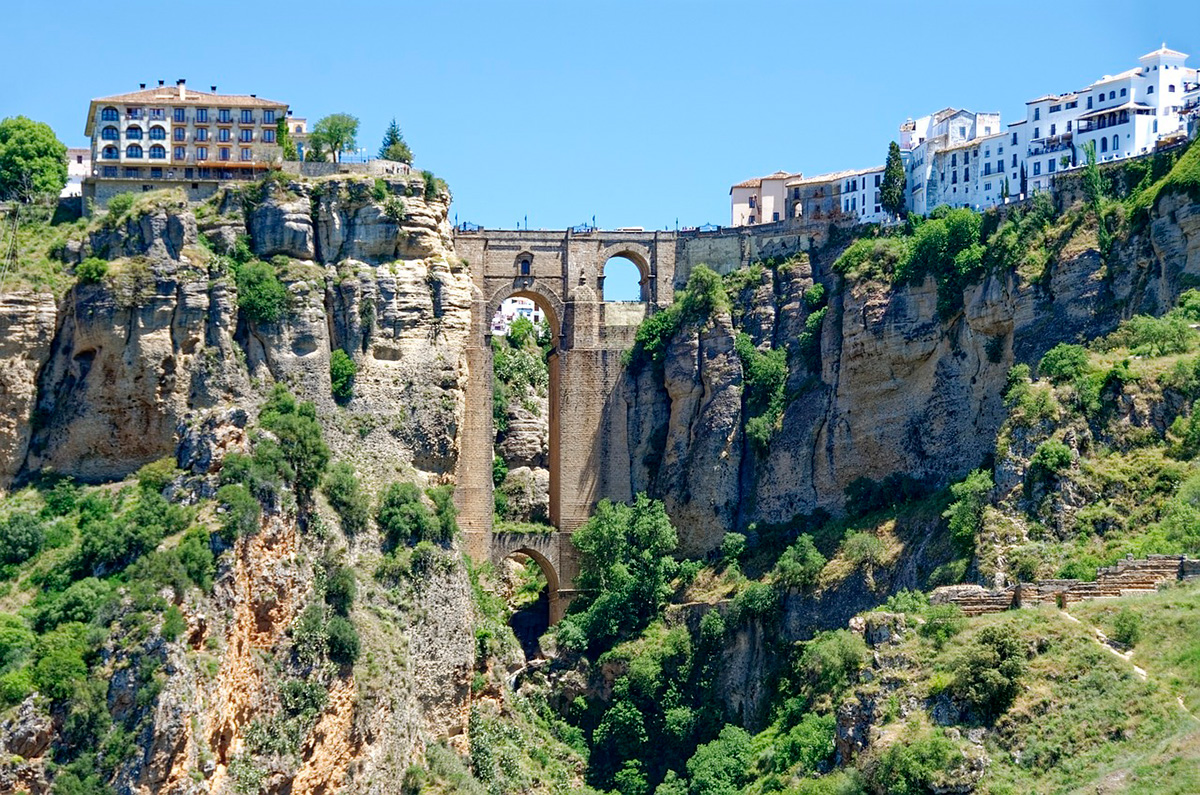 Explore the stunning vistas of Ronda