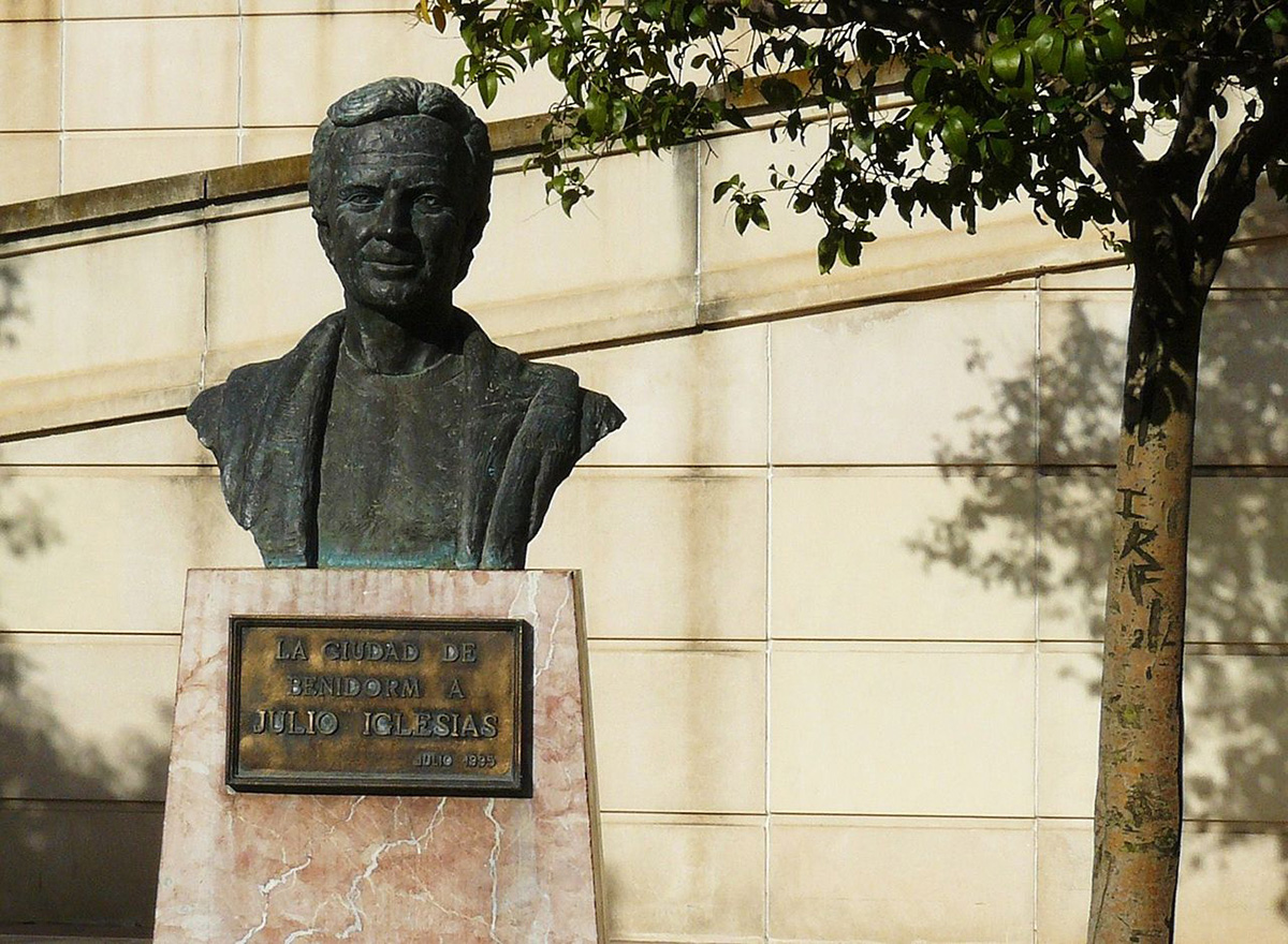 The Julio Iglesias monument in Benidorm