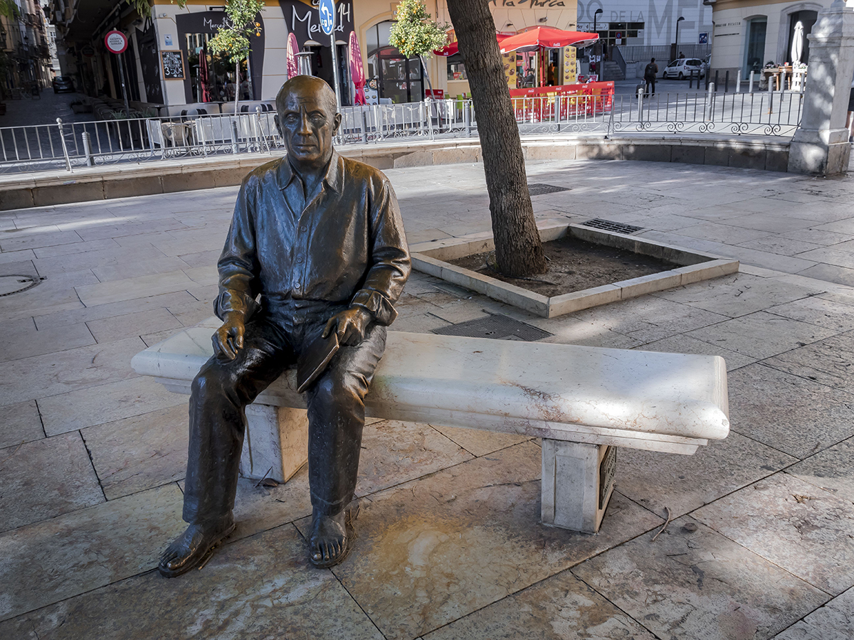 Statue of Picasso by Francisco López Hernández located in the Plaza de la Merced in Málaga in front of Picasso's birthplace