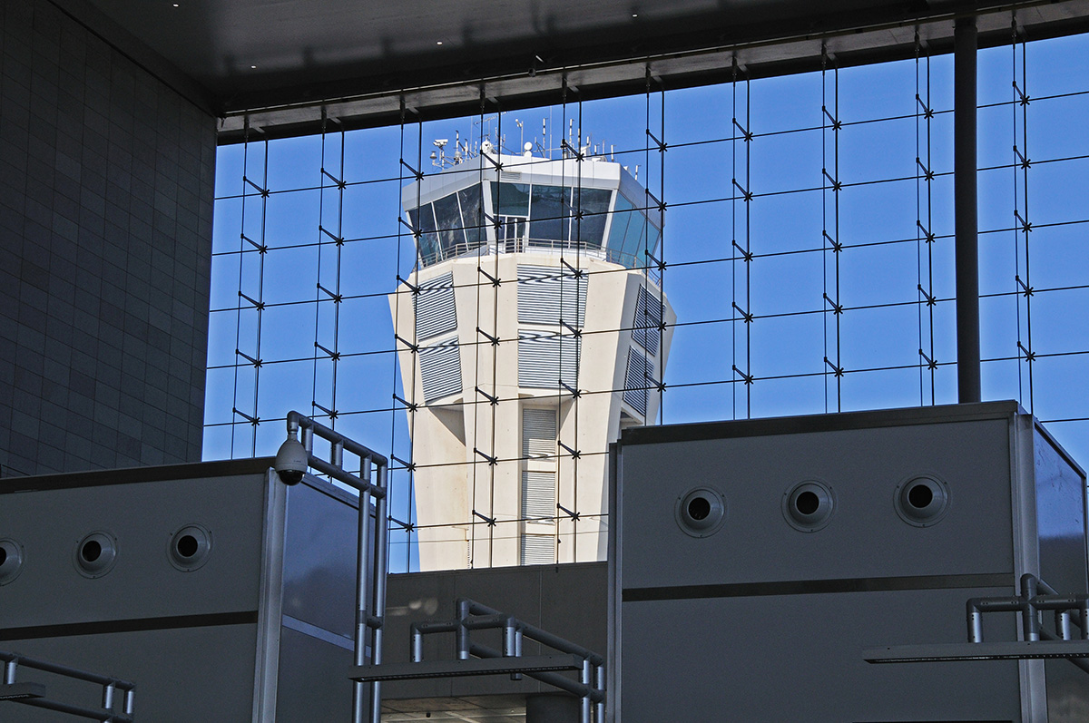 The control tower at Málaga Airport